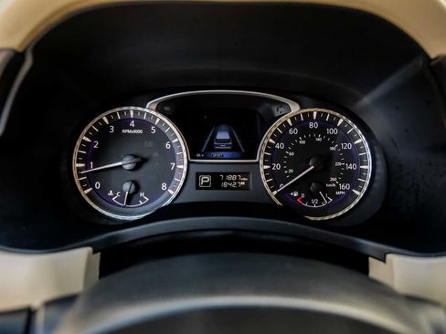 Used 2019 INFINITI QX60 Luxe w/ Essential Package image 19