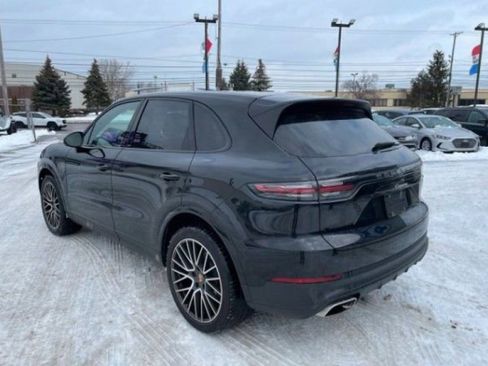 Used 2020 Porsche Cayenne image 4