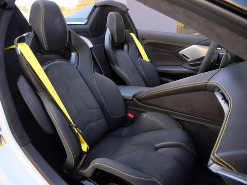 Used 2024 Chevrolet Corvette Z06 image 24