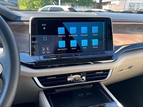 Certified 2026 Volkswagen Atlas SE w/ Panoramic Sunroof Package FWD image 5