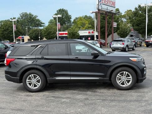 Used 2020 Ford Explorer XLT w/ Equipment Group 202A RWD image 5