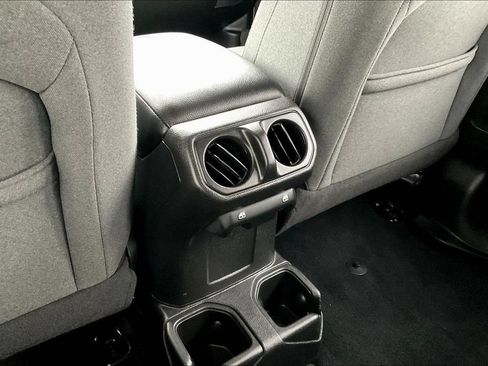 Used 2025 Jeep Wrangler Unlimited Sport AWD/4WD image 13