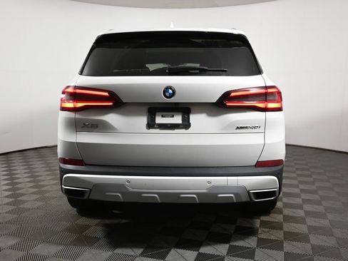 Used 2022 BMW X5 xDrive40i w/ Premium Package AWD/4WD image 10