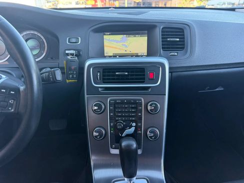 Used 2011 Volvo S60 T6 AWD/4WD image 14