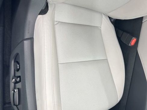 Used 2023 Lexus RX 350 Premium image 23