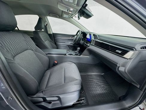 Used 2026 Toyota Camry LE image 30