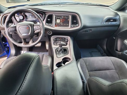 Certified 2022 Dodge Challenger GT w/ Plus Package AWD/4WD image 6