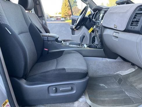 Used 2006 Toyota 4Runner SR5 image 36