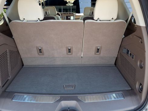 Used 2023 GMC Yukon Denali AWD/4WD image 34