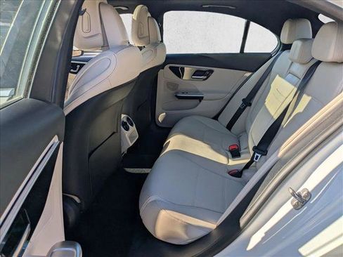 Certified 2025 Mercedes-Benz C 300 4MATIC Sedan image 19