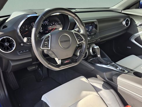 Used 2021 Chevrolet Camaro SS RWD image 12