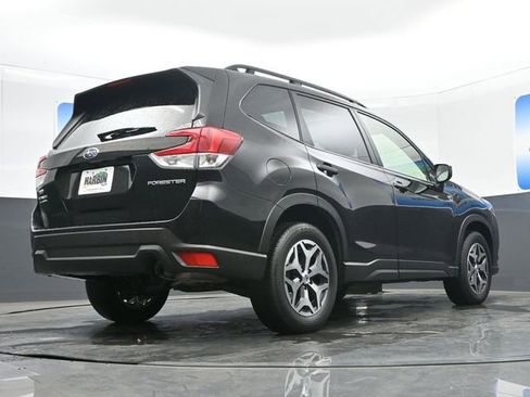 Used 2023 Subaru Forester Premium AWD/4WD image 22