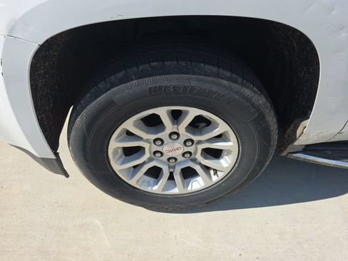 Used 2019 GMC Yukon XL SLT RWD image 4