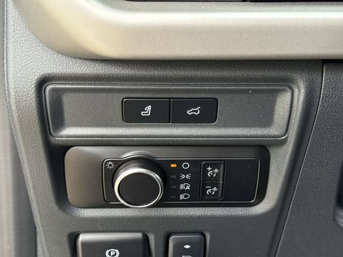 Used 2024 Ford Expedition XLT AWD/4WD image 25