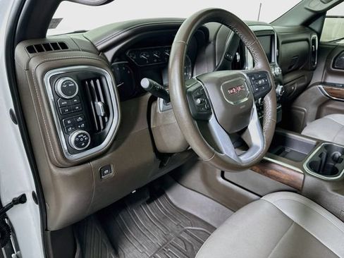 Used 2022 GMC Sierra 1500 SLT w/ SLT Convenience Package AWD/4WD image 11