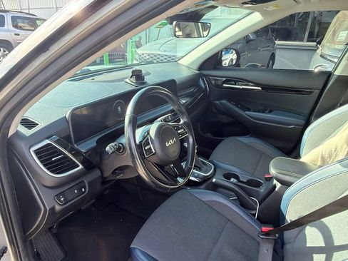 Used 2024 Kia Seltos S FWD image 9
