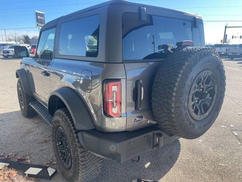 Used 2023 Ford Bronco Wildtrak image 5