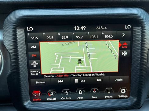 Used 2023 Jeep Wrangler Unlimited Sahara w/ Cold Weather Group AWD/4WD image 19