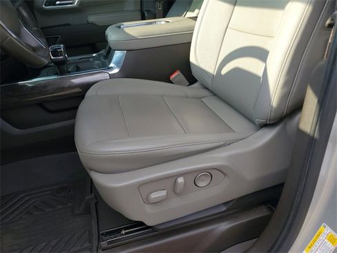 Used 2022 Chevrolet Silverado 1500 LTZ w/ LTZ Premium Package image 21