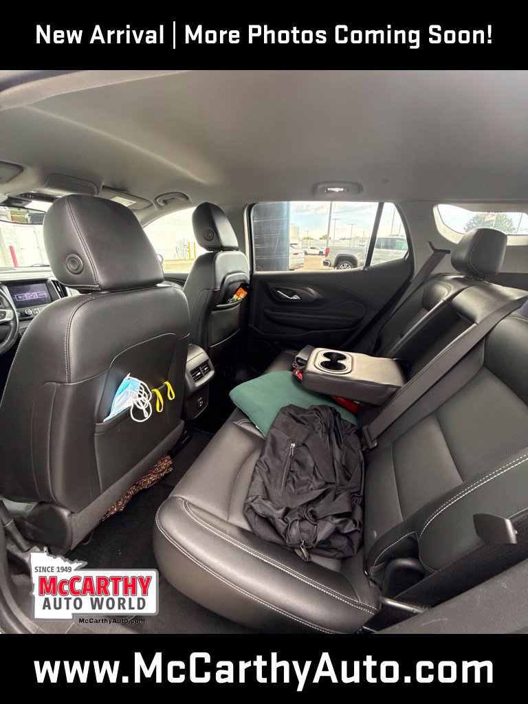 Used 2024 GMC Terrain SLT AWD/4WD image 9