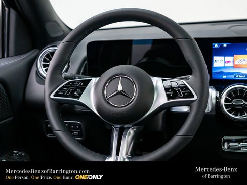 New 2026 Mercedes-Benz GLB 250 4MATIC image 12