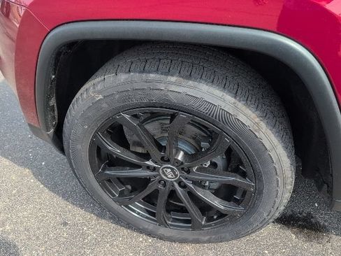 Used 2015 Jeep Grand Cherokee Limited AWD/4WD image 15