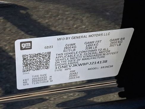 Used 2023 Chevrolet Traverse RS image 35