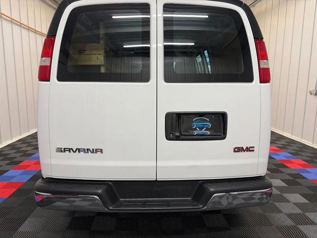 Used 2023 GMC Savana 2500 w/ Driver Convenience Package RWD image 5