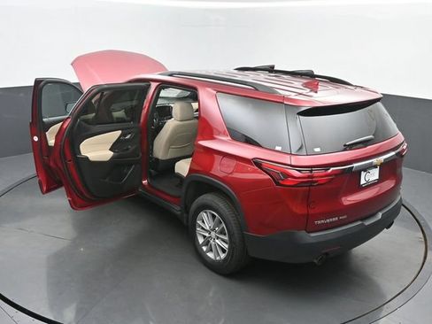 Used 2022 Chevrolet Traverse LT AWD/4WD image 63