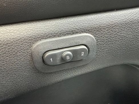 Used 2017 Jeep Grand Cherokee Limited AWD/4WD image 25