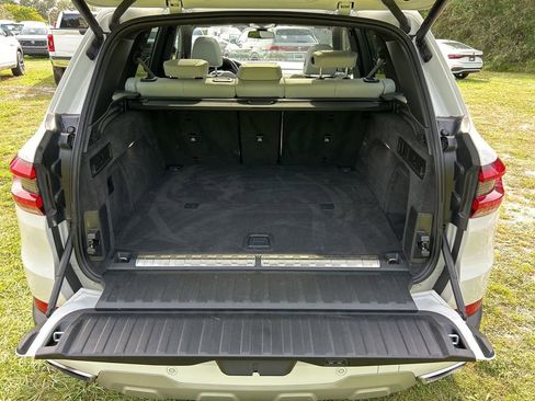 Used 2023 BMW X5 xDrive45e image 45