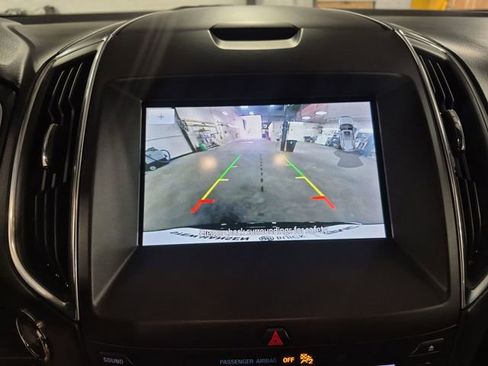 Used 2019 Ford Edge ST w/ Convenience Package AWD/4WD image 14