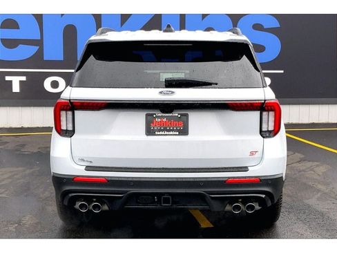 New 2026 Ford Explorer ST image 4