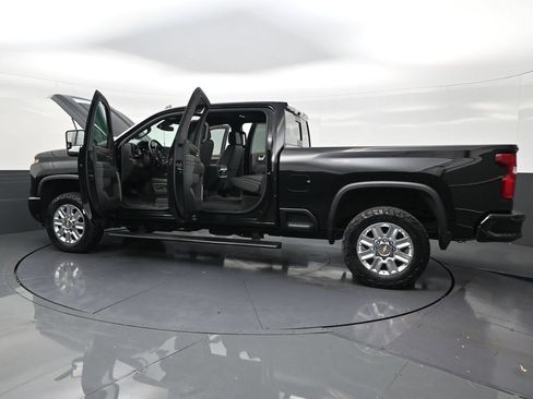 Used 2024 Chevrolet Silverado 2500 High Country w/ High Country Premium Package AWD/4WD image 28