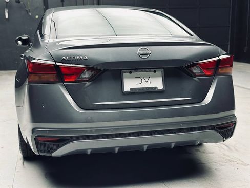 Used 2023 Nissan Altima 2.5 S FWD image 16