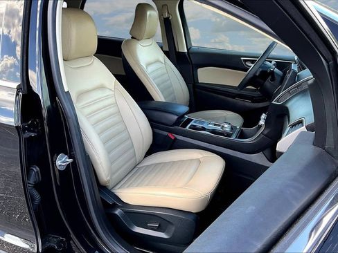 Used 2022 Ford Edge SEL w/ Convenience Package AWD/4WD image 31