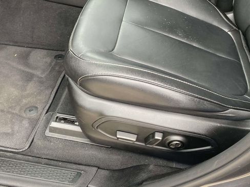 Used 2023 Jeep Grand Cherokee L Limited w/ Black Appearance Package RWD image 51