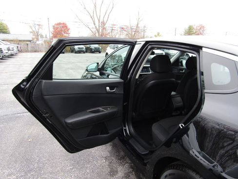 Used 2020 Kia Optima LX image 12