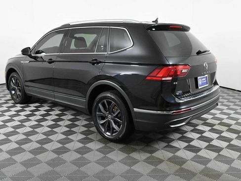 Certified 2023 Volkswagen Tiguan SE FWD image 5