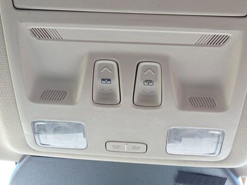 Used 2020 Ford Escape SE Sport image 29