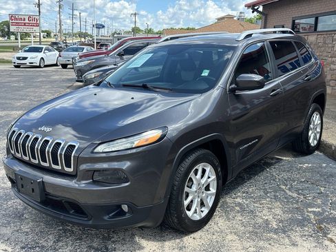 Used 2014 Jeep Cherokee Latitude FWD image 5