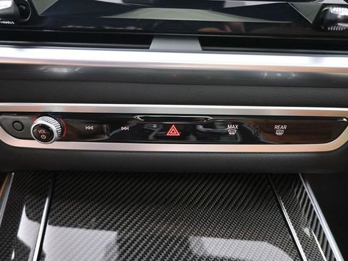 New 2026 BMW X5 M60i image 6