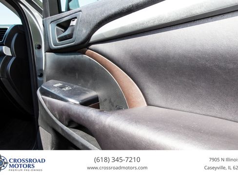 Used 2016 Toyota Highlander Plus AWD/4WD image 28