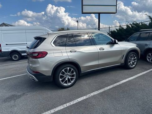 Used 2019 BMW X5 xDrive40i w/ Premium Package 2 AWD/4WD image 10