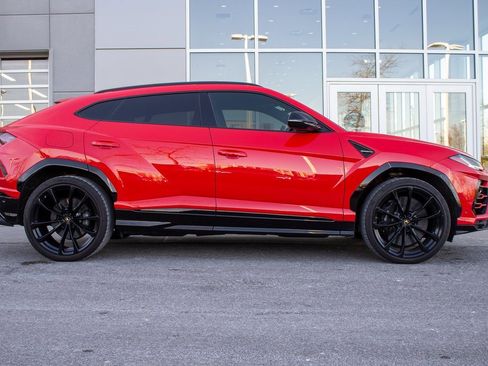 Used 2020 Lamborghini Urus image 4