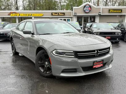 Used 2017 Dodge Charger SE