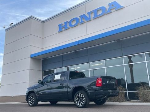 Used 2025 RAM 1500 Laramie w/ Sport Appearance Package AWD/4WD image 17