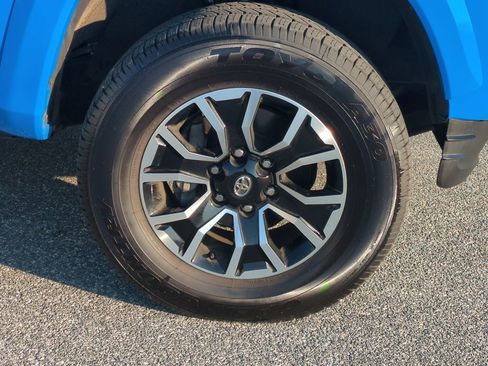 Used 2021 Toyota Tacoma TRD Sport image 19