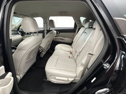 Used 2023 Kia Sorento S FWD image 23