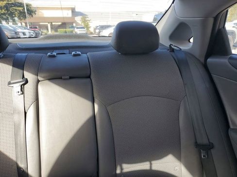 Used 2012 Hyundai Sonata SE w/ Navigation & Sunroof Pkg image 6